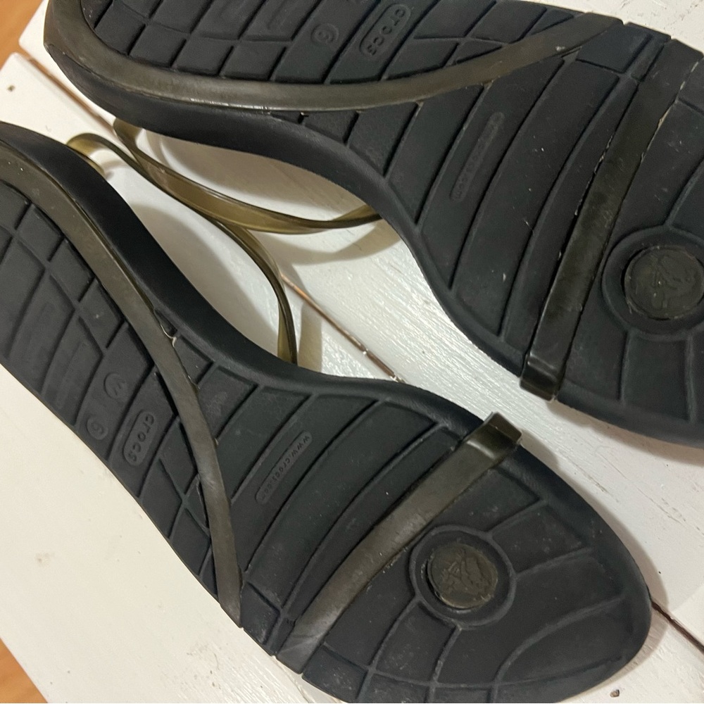 Women's Crocs Isabella Strappy Sandals Olive Smokey Brown Thong - Picture 5 of 12